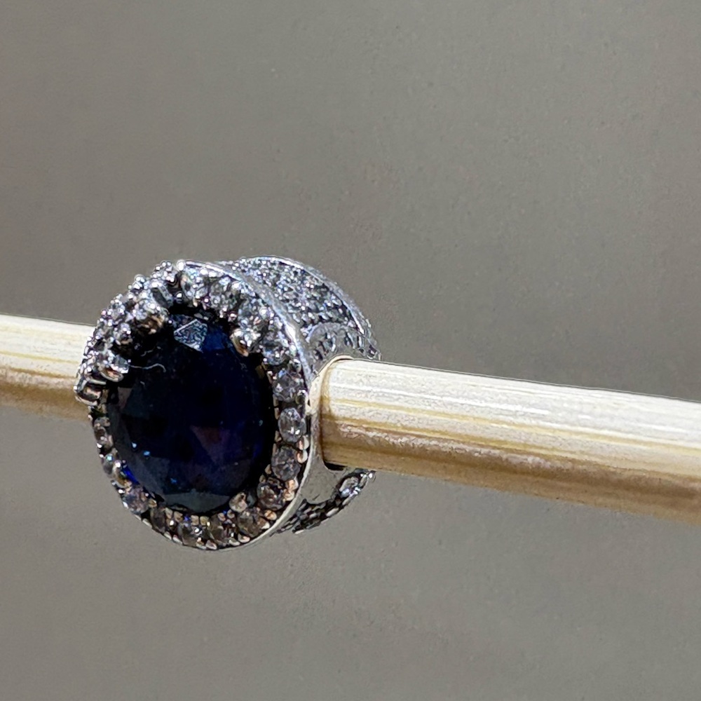 Pandora charm - Picture 8 of 11